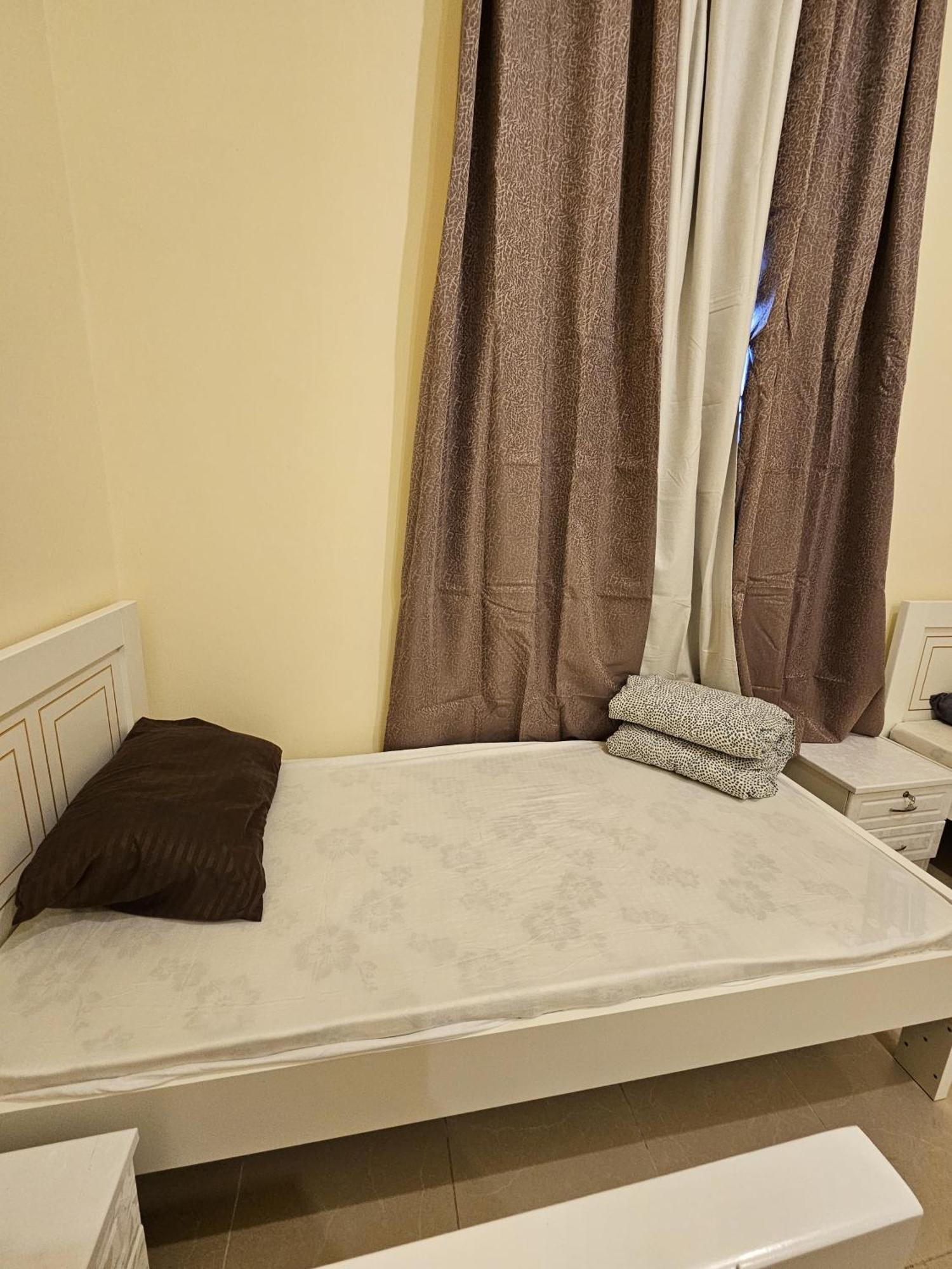 Paradiso Backpackers Nest 阿布扎比 外观 照片